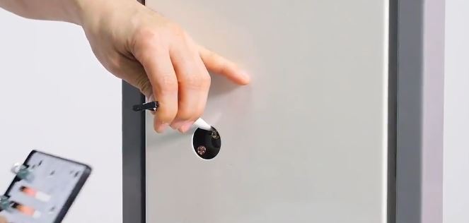 نصب نگه دارنده برای نصب قفل دیجیتال